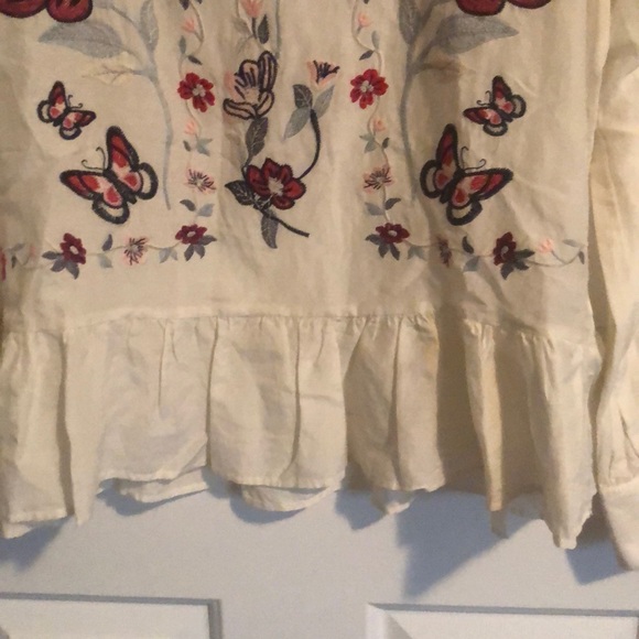 Zara Embroidered Blouse - Picture 3 of 6